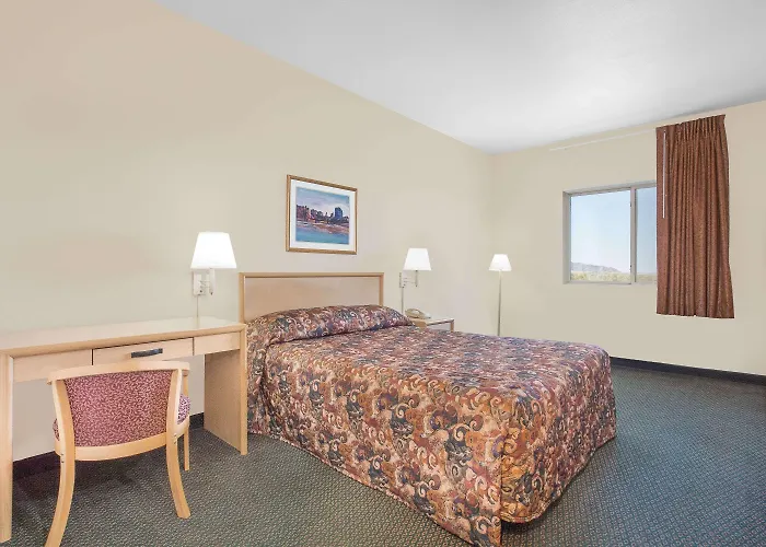 Super 8 By Wyndham Az Quartzsite