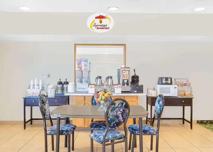 Super 8 By Wyndham Az Quartzsite