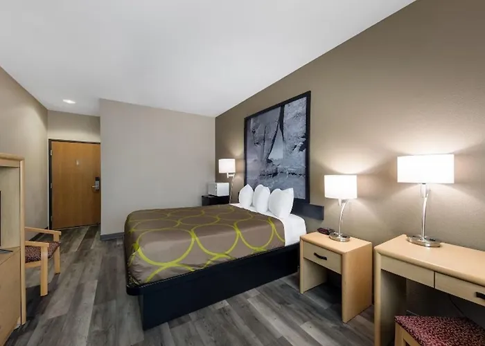Hotel Super 8 By Wyndham Az 2*