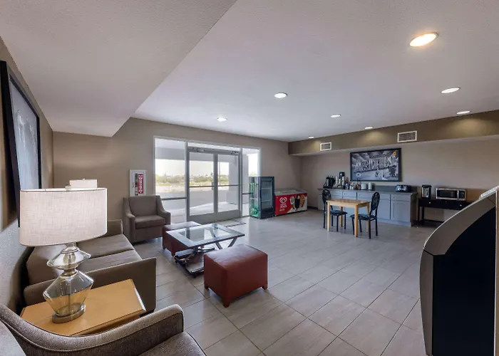 Hotel Super 8 By Wyndham Az 2*