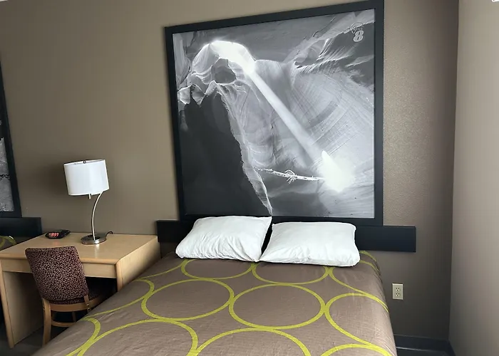 Hotel Super 8 By Wyndham Az 2*