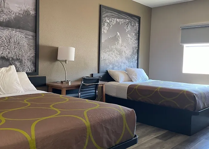 Hotel Super 8 By Wyndham Az 2*